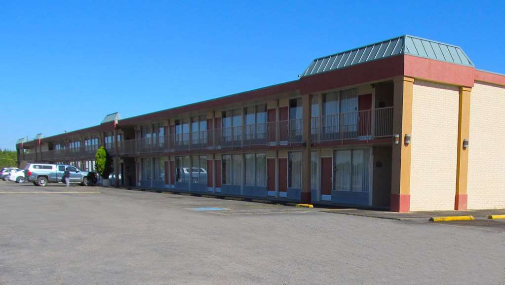 Magnuson Hotel Idabel Kültér fotó